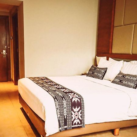 Sotis Hotel Kemang, Джакарта Экстерьер фото