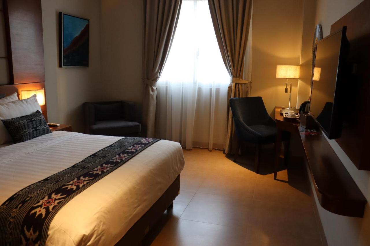 Sotis Hotel Kemang, Джакарта Экстерьер фото