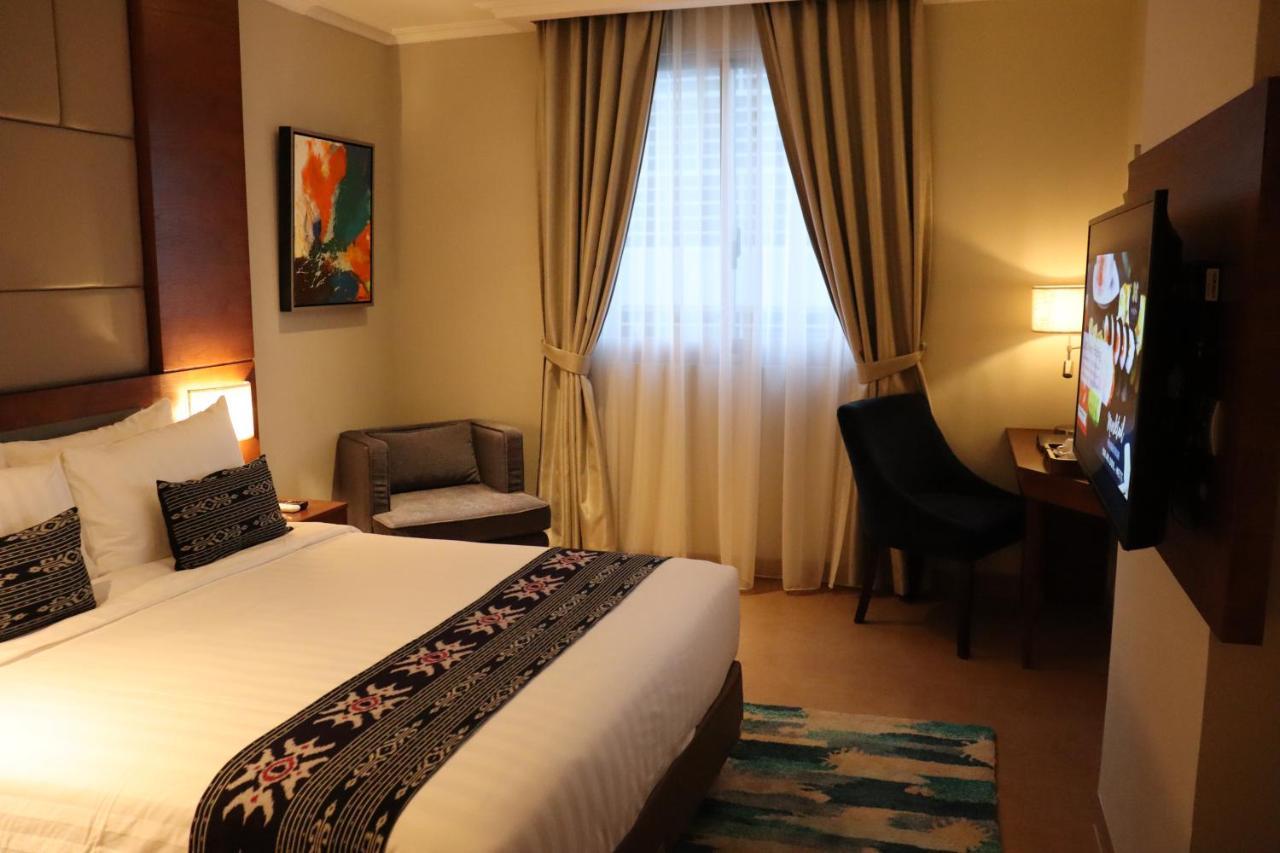 Sotis Hotel Kemang, Джакарта Экстерьер фото