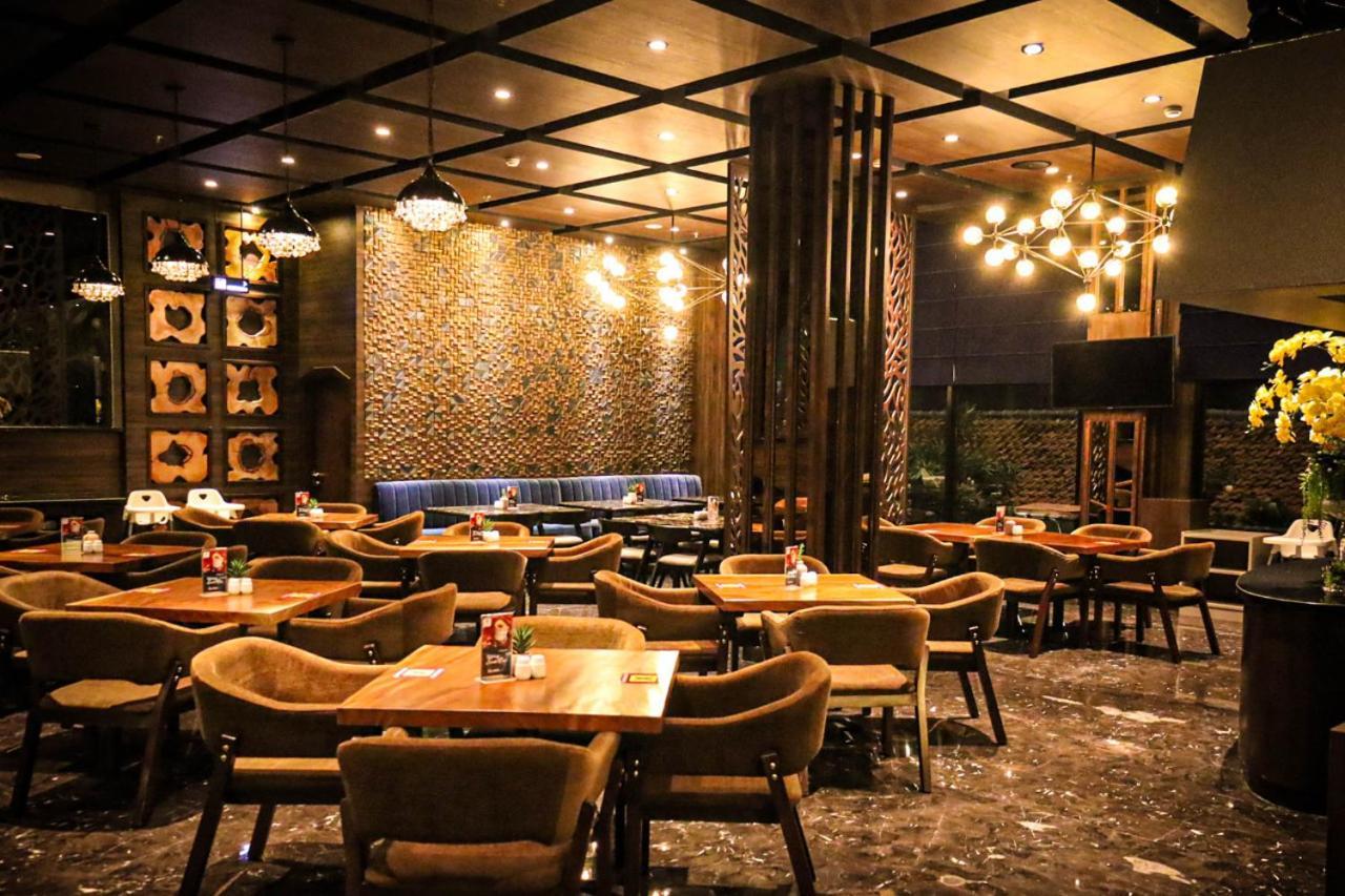 Sotis Hotel Kemang, Джакарта Экстерьер фото