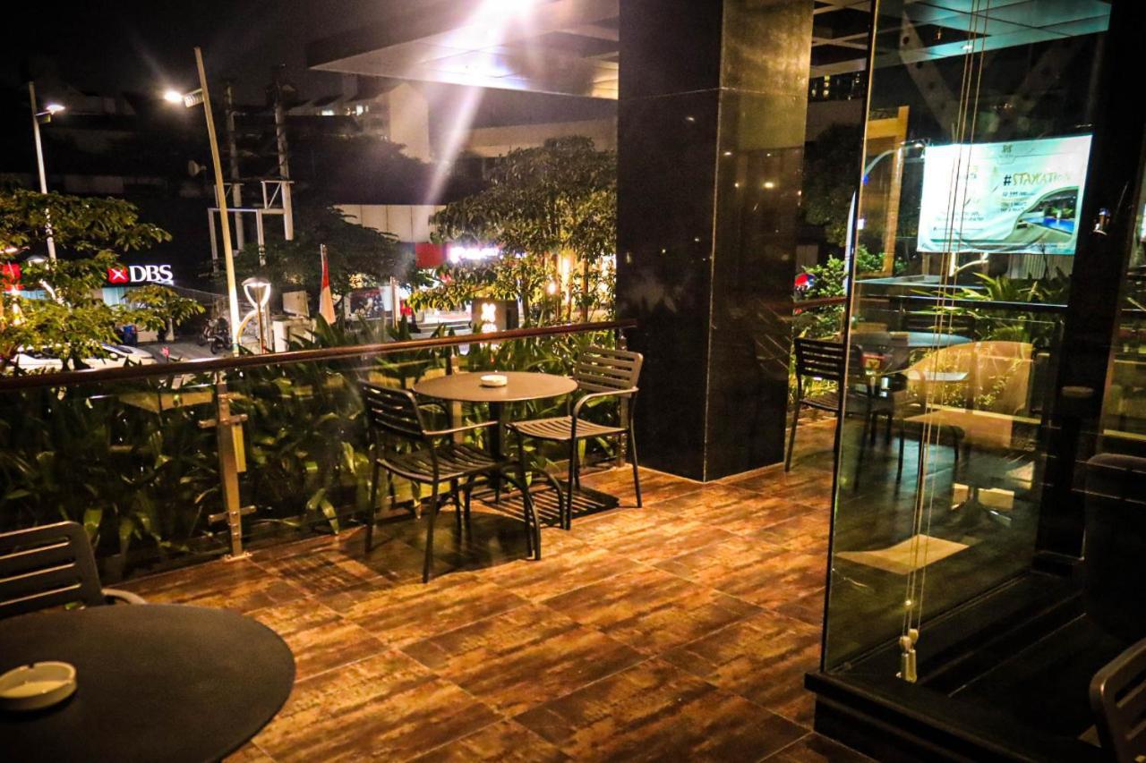Sotis Hotel Kemang, Джакарта Экстерьер фото