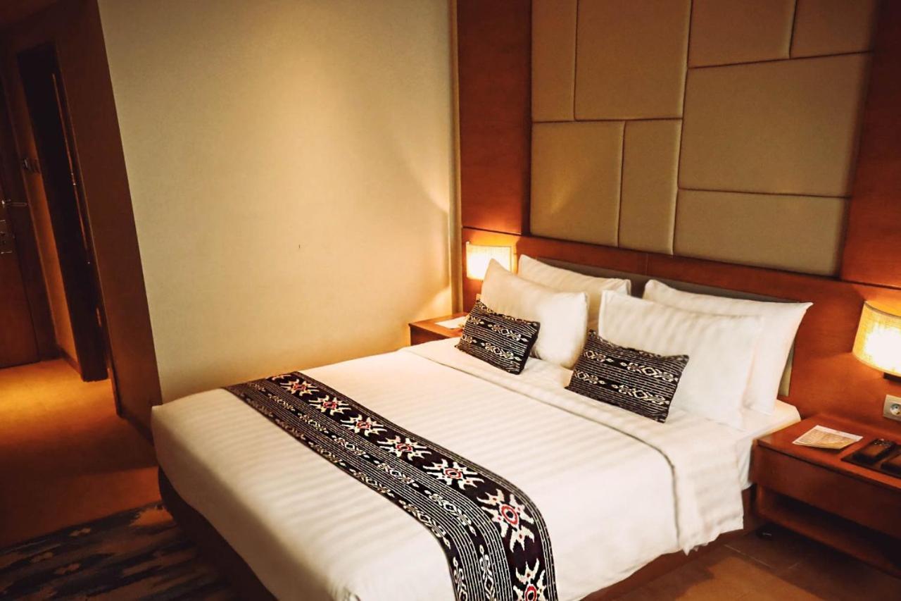 Sotis Hotel Kemang, Джакарта Экстерьер фото