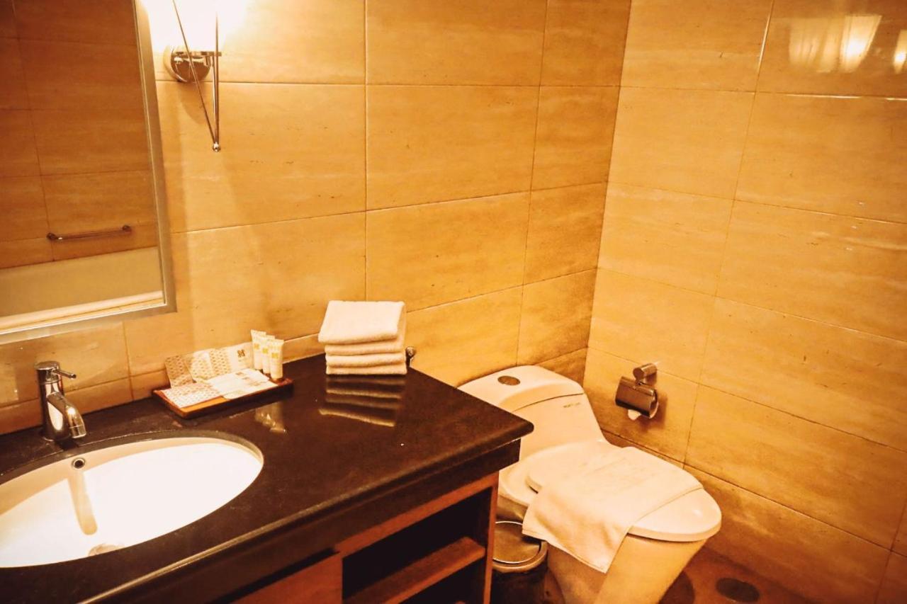 Sotis Hotel Kemang, Джакарта Экстерьер фото