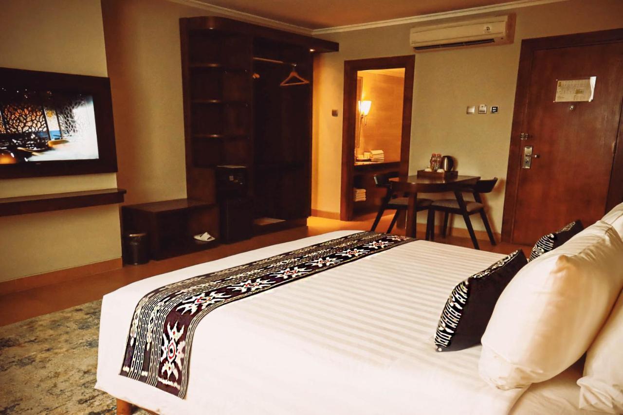 Sotis Hotel Kemang, Джакарта Экстерьер фото